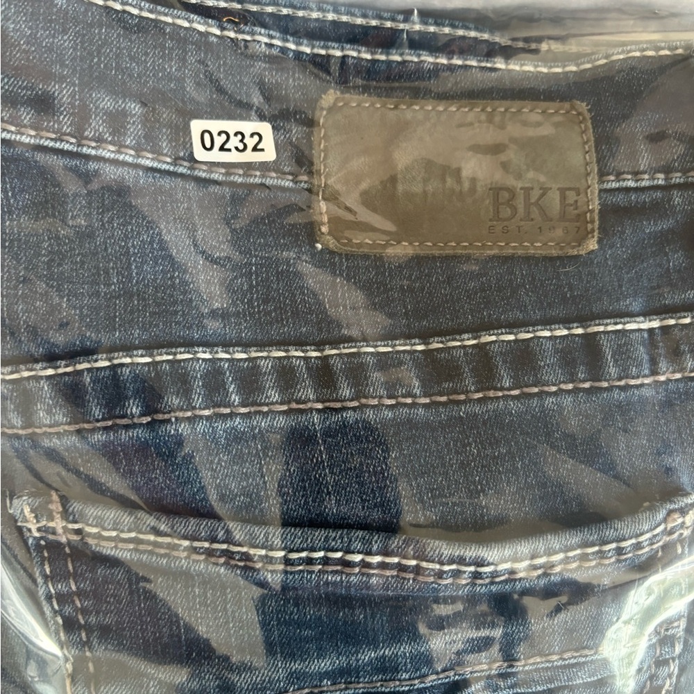 BKE Tyler Jeans- 38x34 - Picture 10 of 10